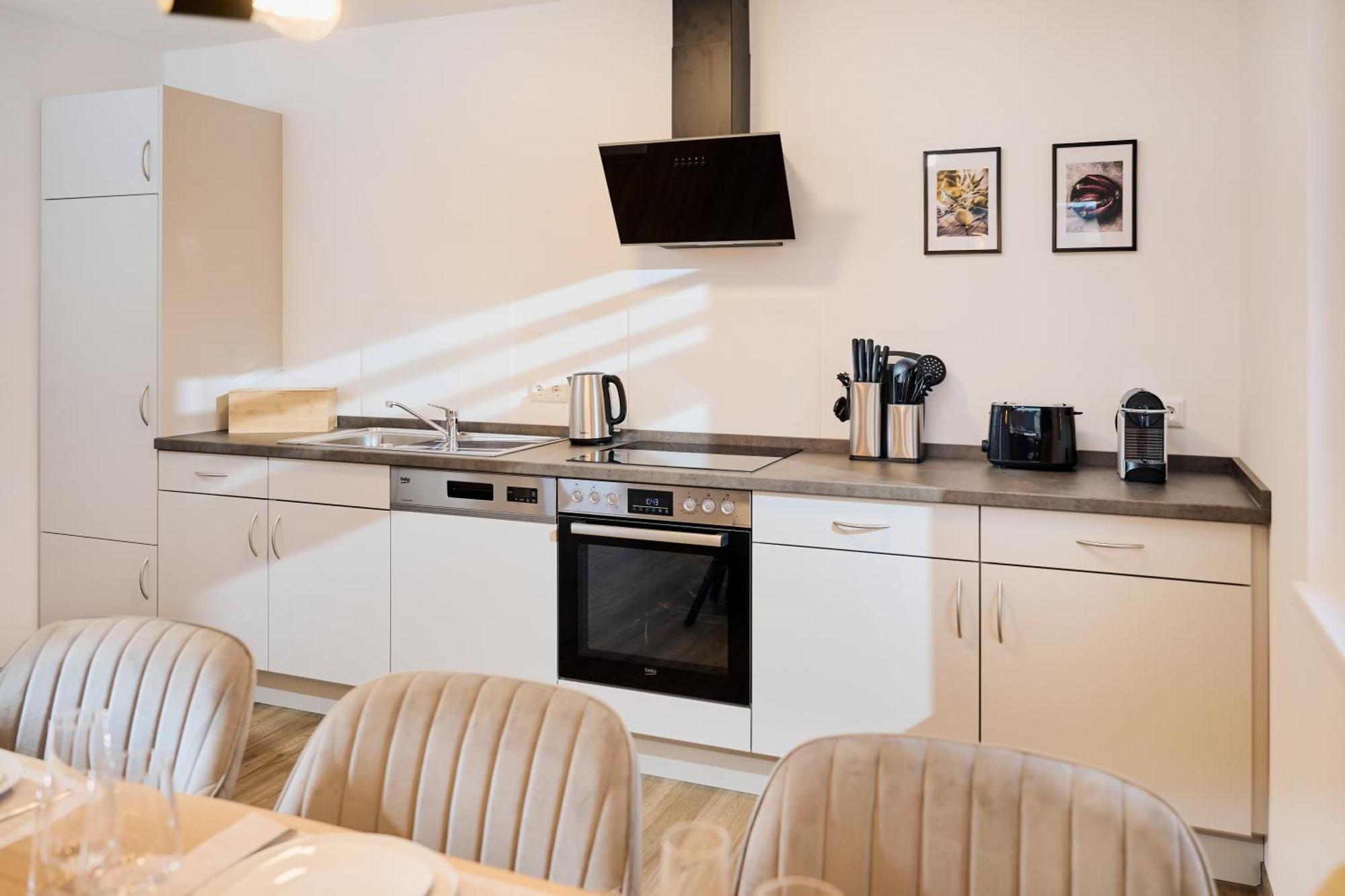 Moderne Apartments Mit Highspeed-Wlan Und Gratis-Tiefgarage Ihr Perfekter Rueckzugsort Nahe Dem Zentrum Und Der Therme I Barrierearm 바트키싱엔 외부 사진